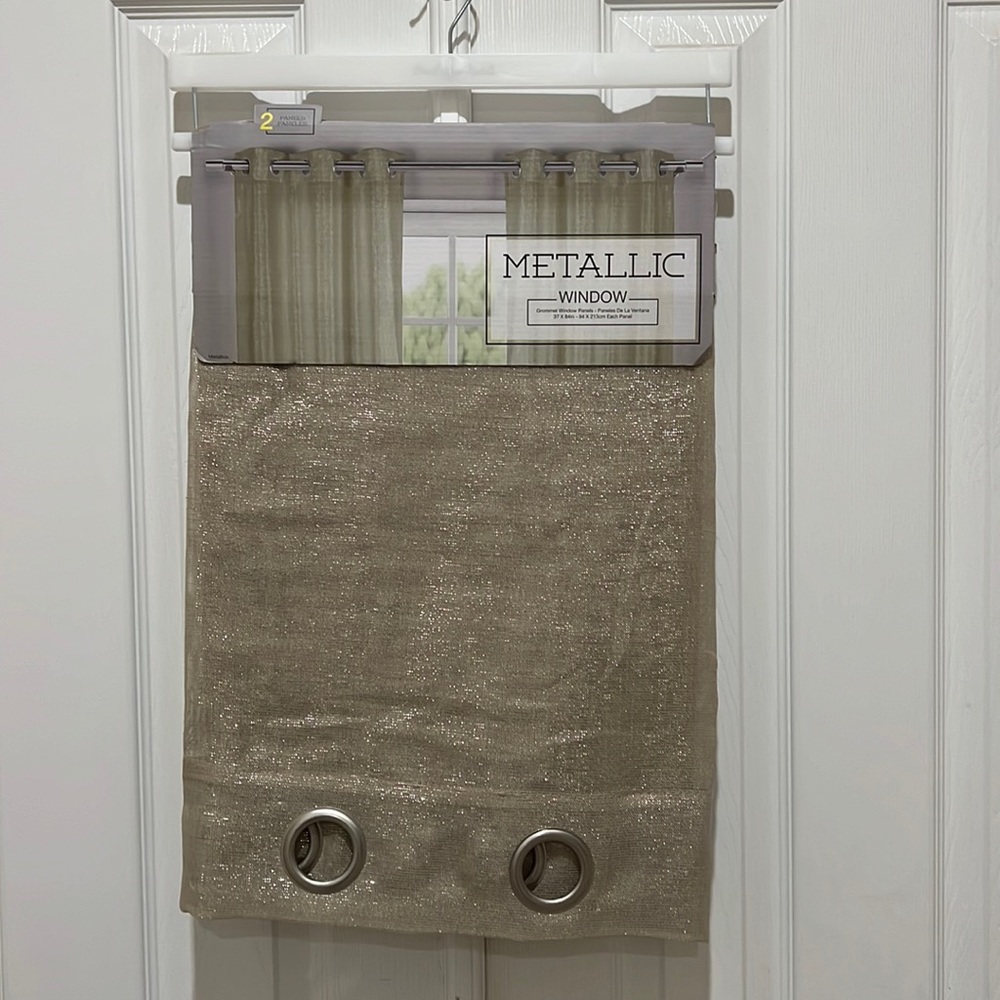 Metallic window panels NWT